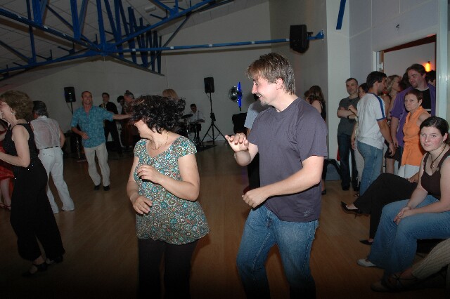 min 2008 06 28 aupra dance 106